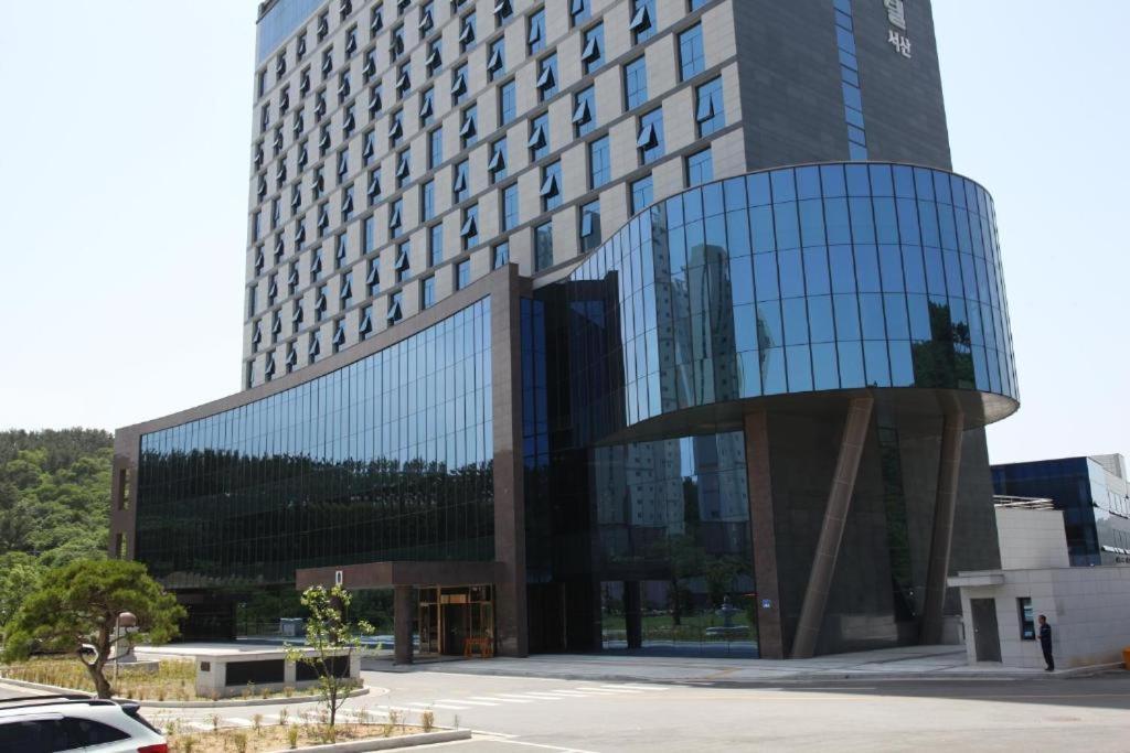 Benikea Hotel Seosan Buitenkant foto